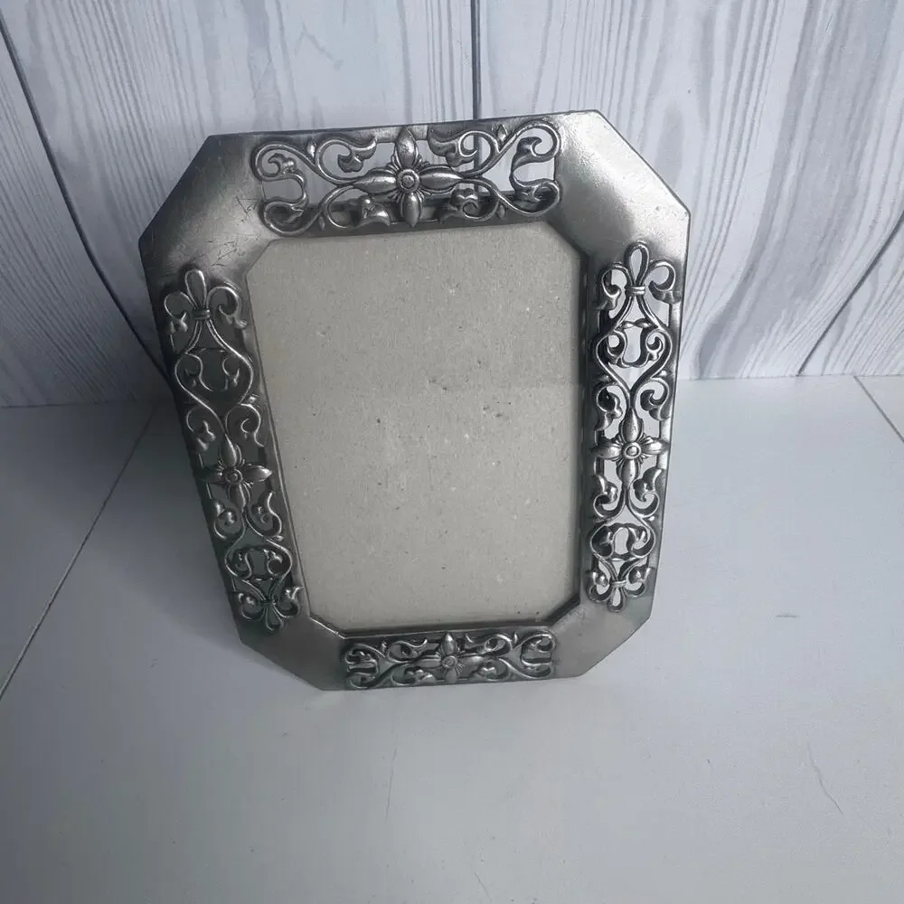 Vintage Floral Scrolling Pewter Picture Frame Ornate 8x6